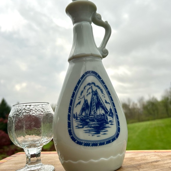 Vintage MCM Jim Beam 1963 Delft Blue Dutch Ship Windmill Decanter - Picture 9 of 10